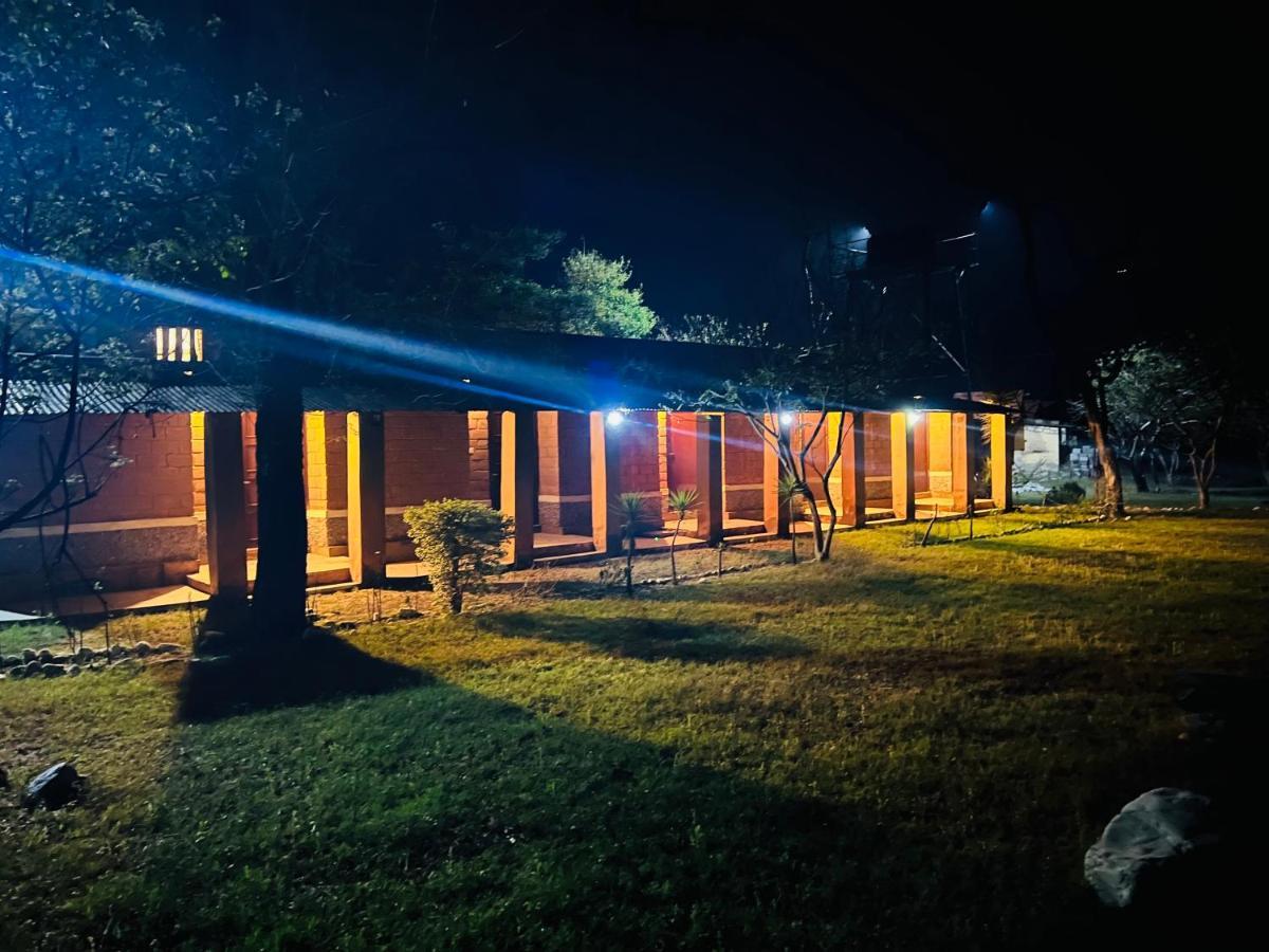 Aura Wildlife Camp And Resorts Marchula Dış mekan fotoğraf